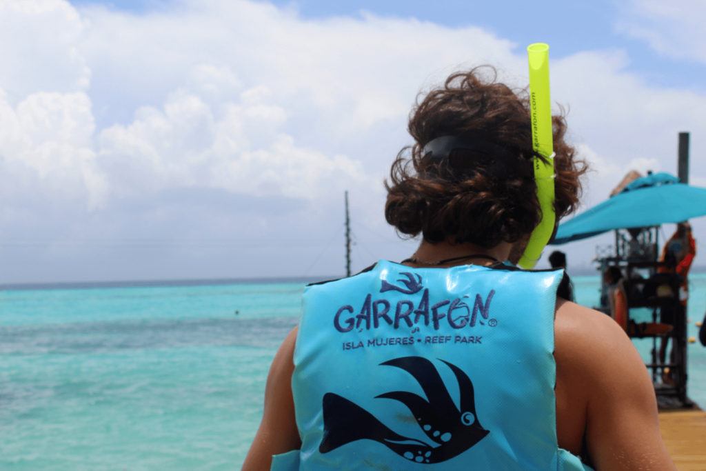 snorkel-in-cancun-with-garrafon-park