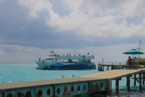 ferry-to-isla-mujeres