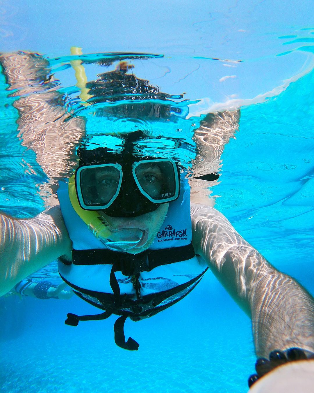 snorkeling in isla mujeres